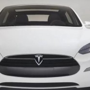 Tesla prezentuje sportowego sedana