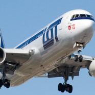 LOT – ruszyły zwolnienia grupowe